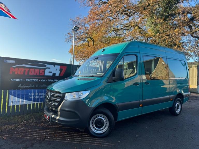  Mercedes-Benz Sprinter SPRINTER 2.1L 314CDI 3.5t H2 L2 RWD WINDOW COMBI CREW