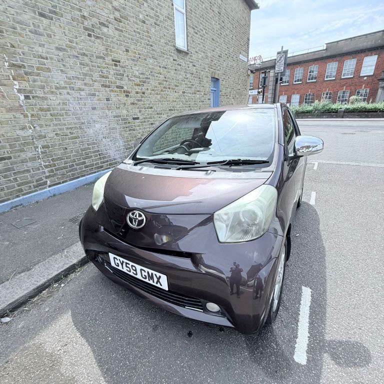 Toyota, IQ, Hatchback, 2009, Manual, 1329 (cc), 3 doors