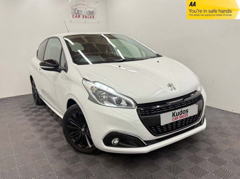 2017 Peugeot 208 1.2 PureTech 82 Black Edition 3dr - LOW 56000 MILES - A/C - DAB - FSH HATCHBACK ...