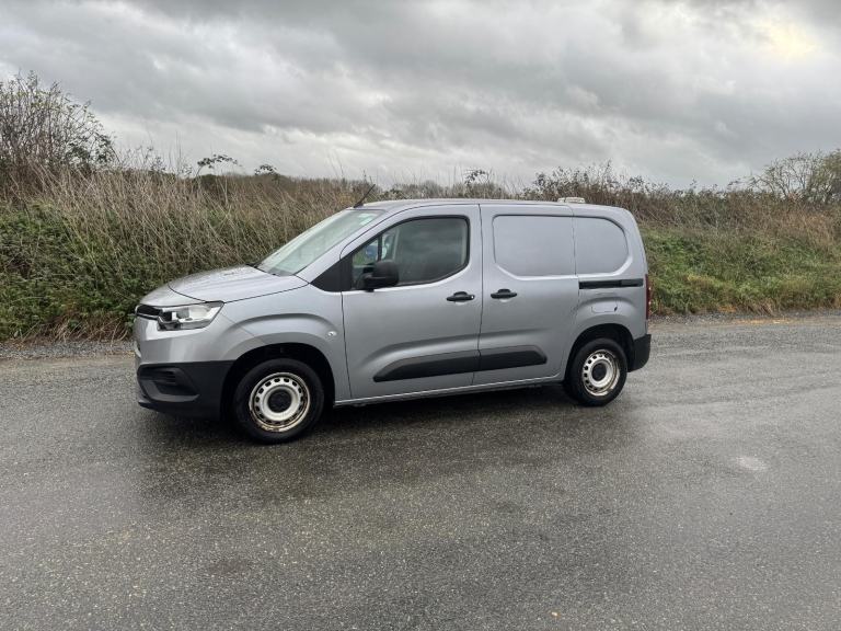 Toyota ProAce 1.5 BlueHDi Active Short Panel Van 5dr Diesel Manual SW... 2021/21