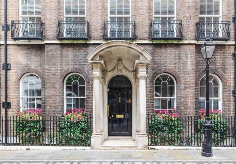 2 to 340 Person Private Offices to rent in *Bank*, Period Style Building EC2