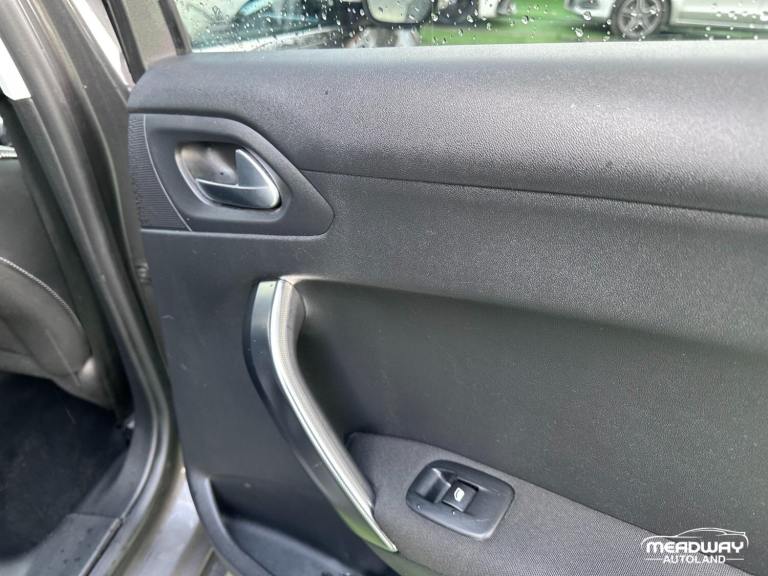 2018 Peugeot 2008 1.2 PureTech Allure Euro 6 5dr HATCHBACK Petrol Manual