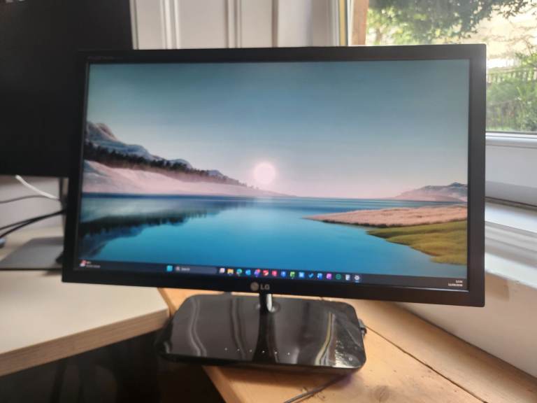 22 inch monitor