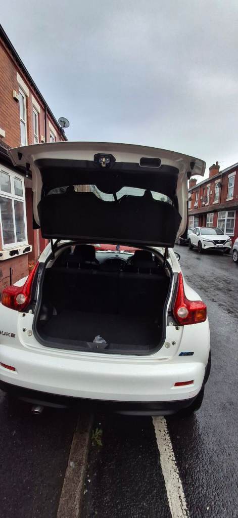 Nissan, JUKE, Hatchback, 2013, Manual, 1461 (cc), 5 doors