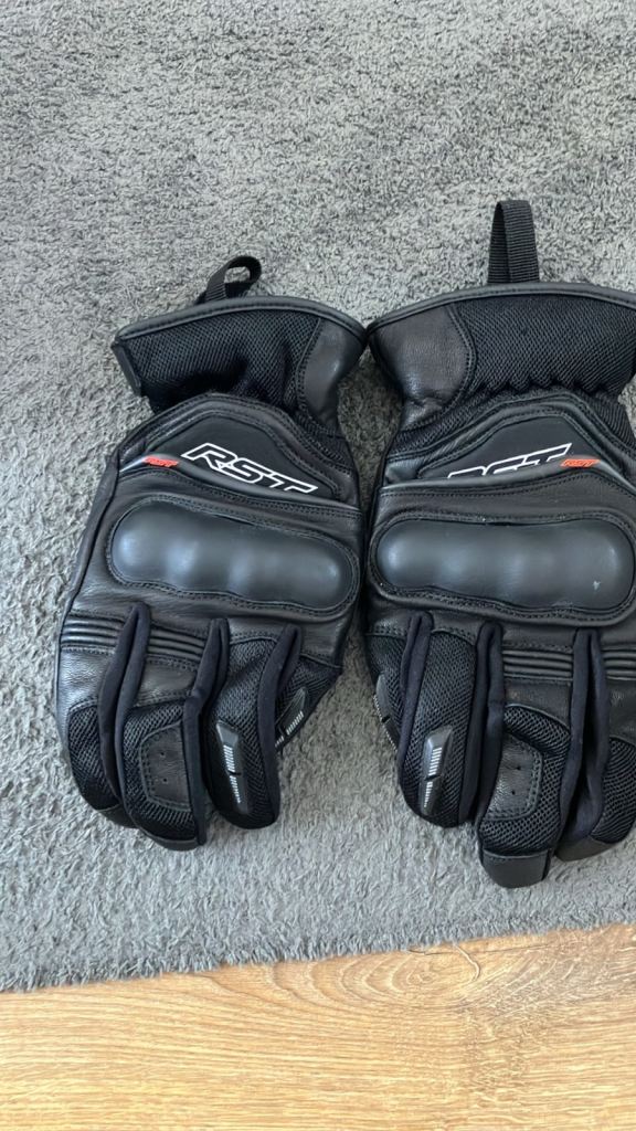 Mens gloves 