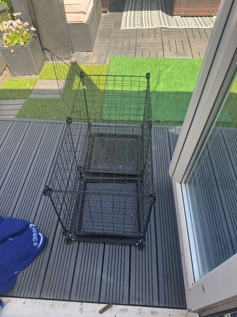 Puppy crate