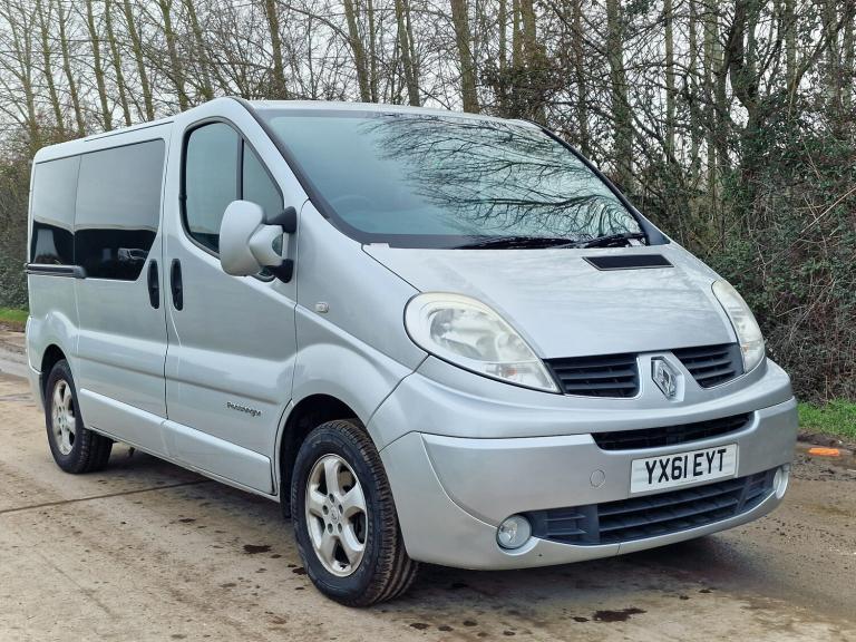 2011 Renault Trafic SL27 DCI 115 Automatic 5 Seat Disability Van  Low 49k Miles