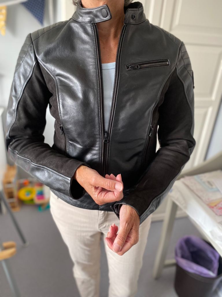 Rev’it Ladies black leather motorbike jacket - size 38