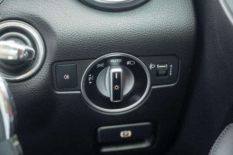 2016 Mercedes-Benz SLC 2.0 SLC 200 AMG Line Auto 2dr Convertible Petrol Automatic