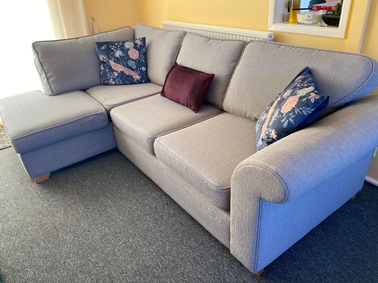 DFS CORNER SOFA VGC - DELIVERY AVAILABLE 
