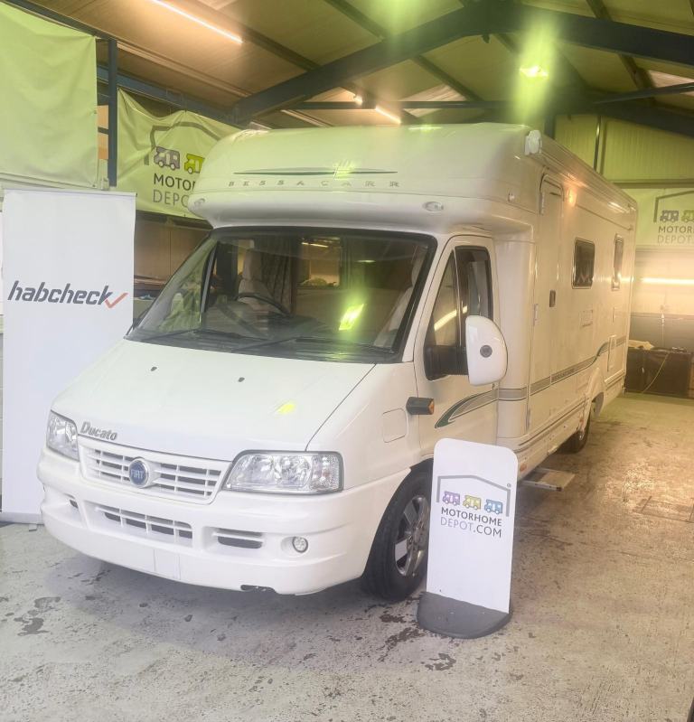 2005 Bessacarr E710 Fixed Bed 2 Berth 