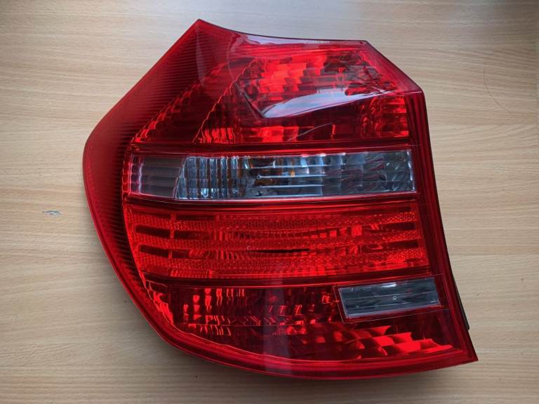 BMW 1 SERIES E81 E87 FACELIFT PASSENGER SIDE REAR LIGHT