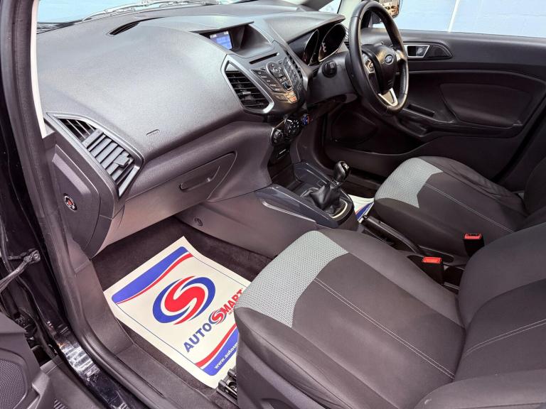 2016 Ford Ecosport 1.0T EcoBoost Zetec 2WD Euro 6 (s/s) 5dr HATCHBACK Petrol Manual