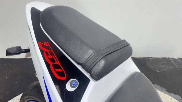 Suzuki GSX-R K1 2001 41K RUNNING PROJECT SPORTS BIKE TRACK BIKE 750CC