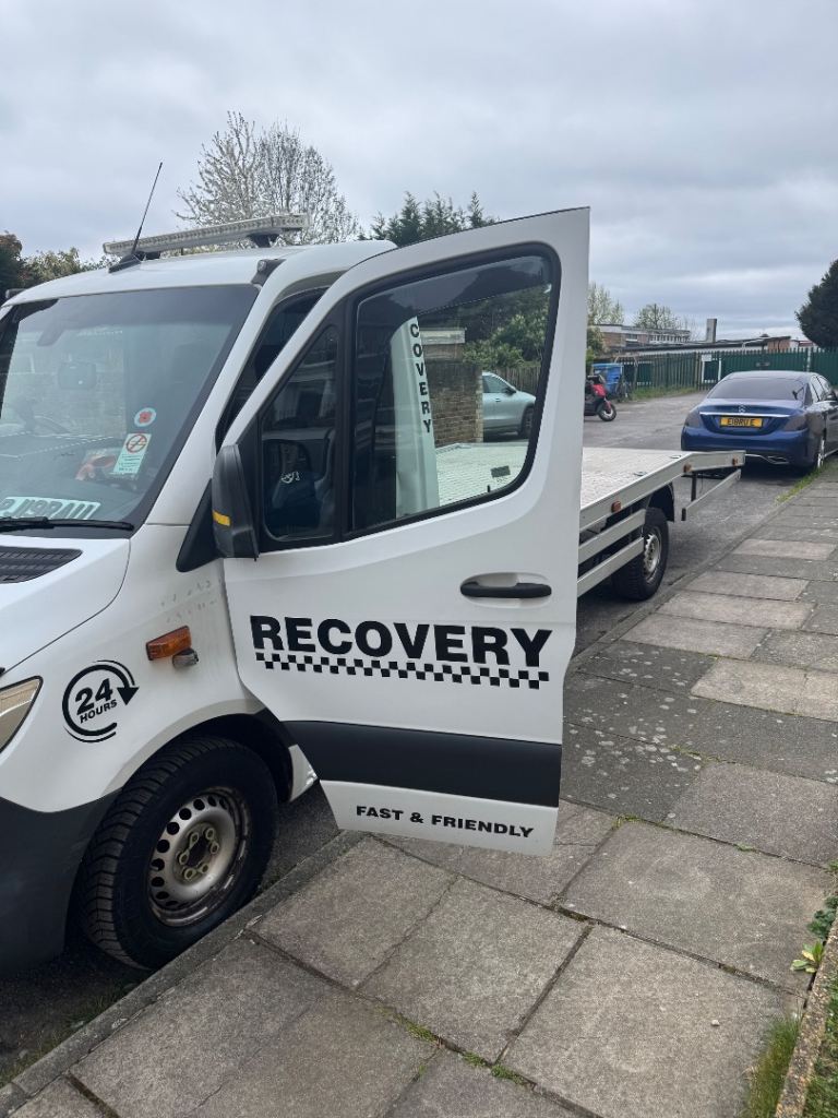 Mercedes Sprinter Recovery
