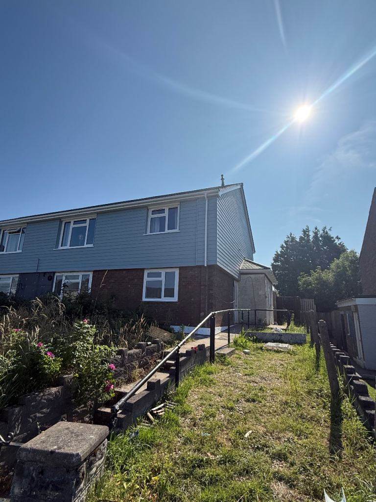 2 bedroom First Floor Flat