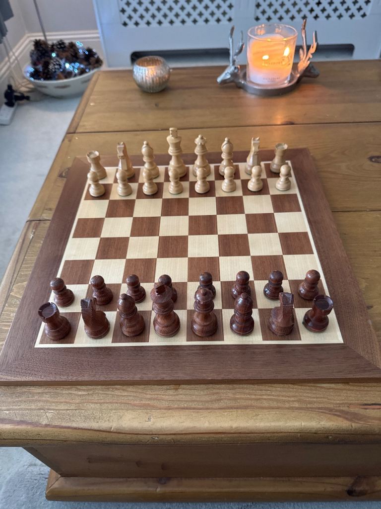 Classic Staunton Walnut-Acacia Solid Wood Chess Set – Unused