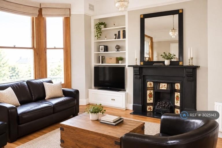 1 bedroom flat in Croxley Road, London, W9 (1 bed) (#3025143)