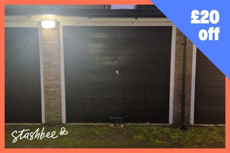 Garage to rent in Richmond (TW9) | Stashbee