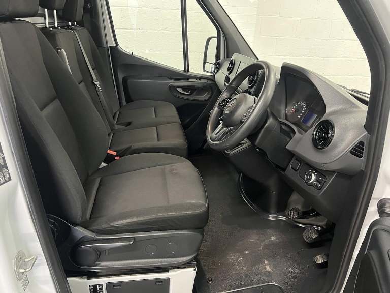 2024 Mercedes-Benz Sprinter 3.5t H1 Premium Van PANEL VAN DIESEL Manual