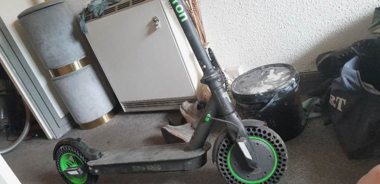 Techtron Electric Scooter - Grey, Fair Condition