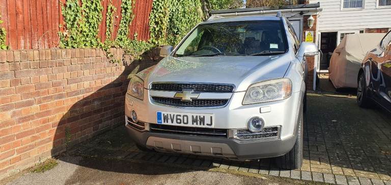 Chevrolet, CAPTIVA, Estate, 2010, Manual, 1991 (cc), 5 doors