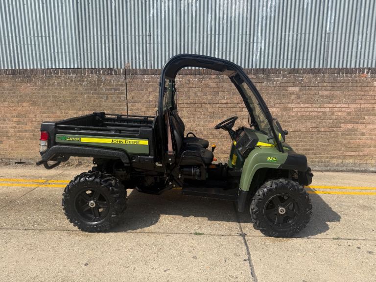 2017 John Deere 855D gator utv