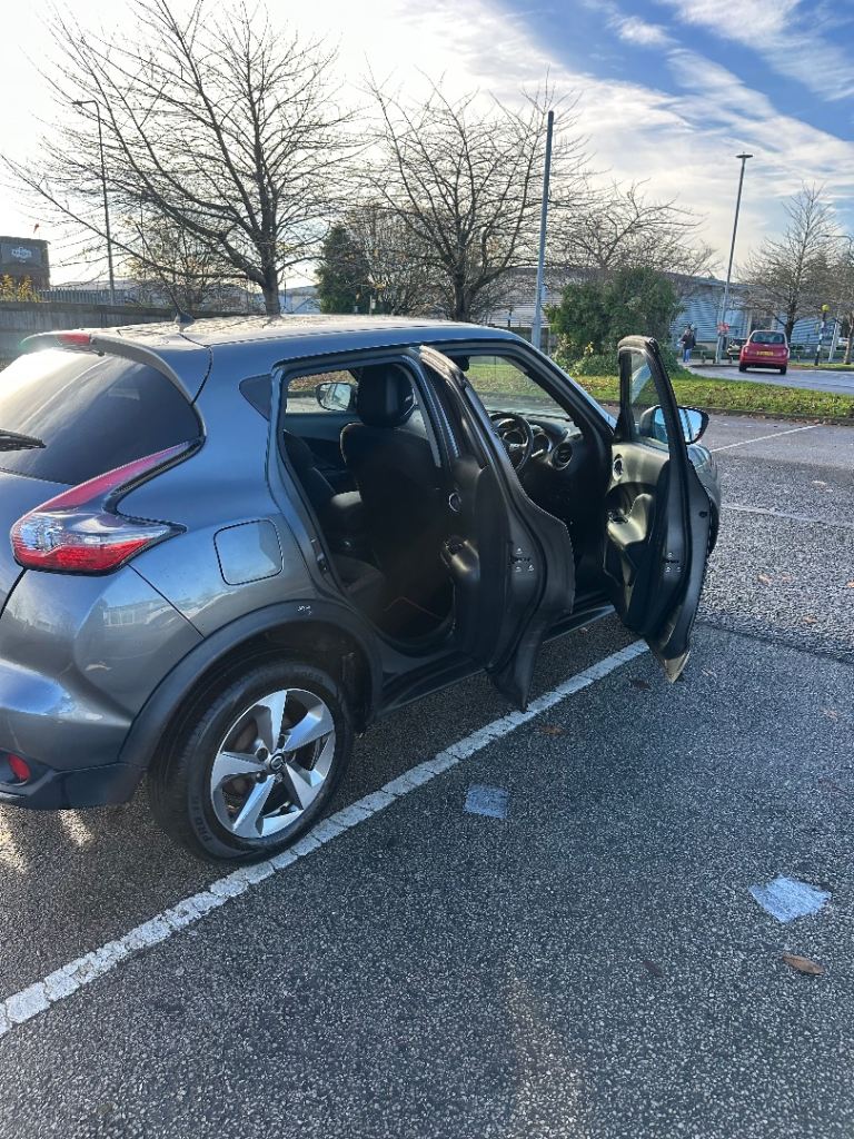 Nissan Juke 2018 5 gear hatchback