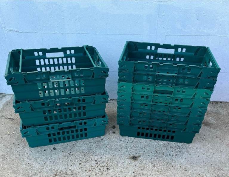 1Bail Arm Crates Bale storage box Plastic Boxes Stacking Trays