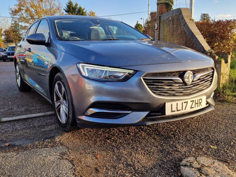 2017 Vauxhall Insignia 1.5T ecoTec Design 5dr HATCHBACK Petrol Manual