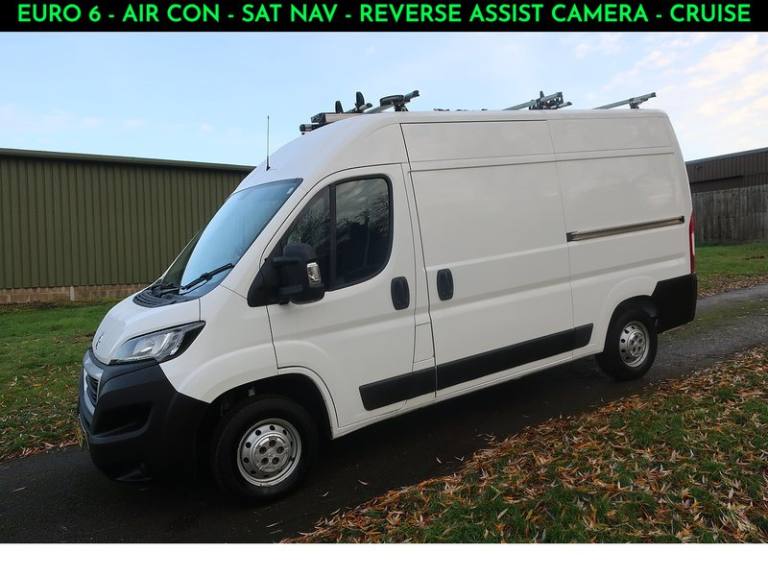 2020 Peugeot Boxer 2.2 BlueHDi 335 Professional Panel Van 5dr Diesel Manual L2 H2 Euro 6 (s/s) Pa...