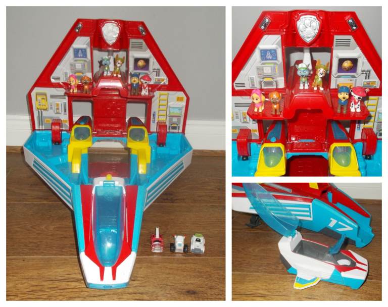 NO POSTING - PAW PATROL SUPER TRANSFORMING MIGHTY PUPS JET COMMAND CENTER & FIGURES £10 HEDNESFORD