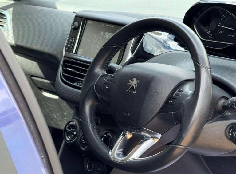 2013 Peugeot 208 1.2 VTi Active 5dr |£20 TAX HATCHBACK Petrol Manual
