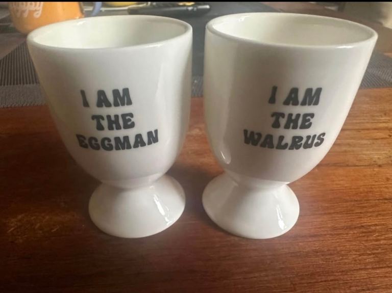 Set of two egg cups