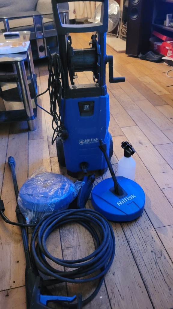 Nilfisk 145bar pressure washer 