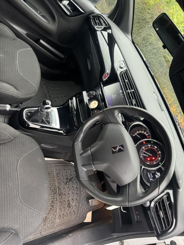 DS AUTOMOBILES DS 3 1.2 PureTech DStyle Nav 2016