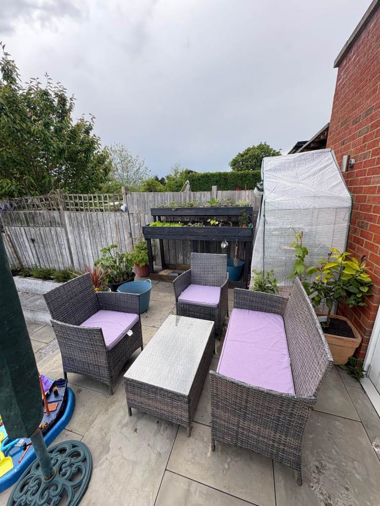 Stylish Rattan Garden Furniture Set – Sofa, Chairs & Table