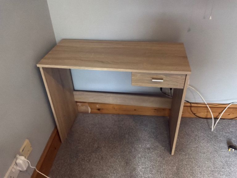 Small desk