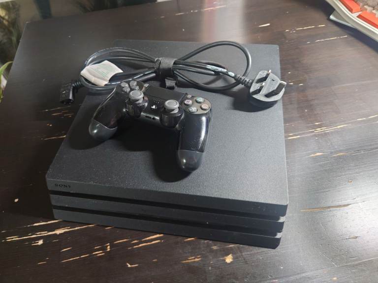 PS4 PRO 1TB 