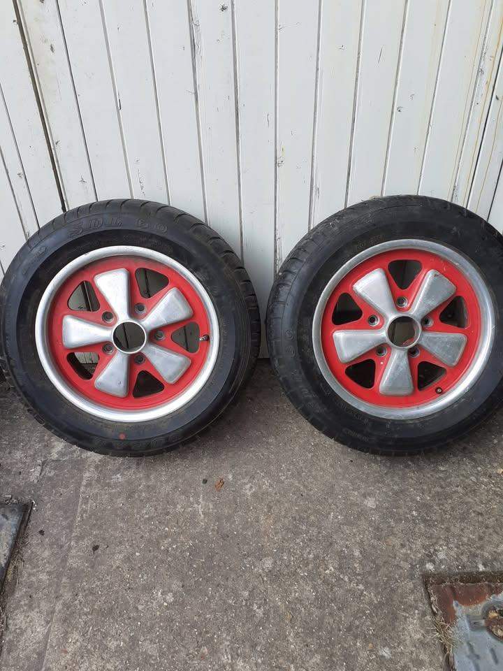 Genuine Porsche Fuch 6J x 15 Forged Alloy x 2