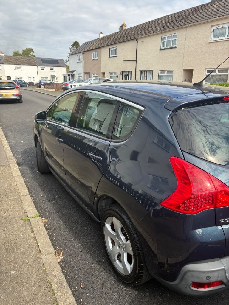 Peugeot, 3008, Hatchback, 2013, Manual, 1560 (cc), 5 doors