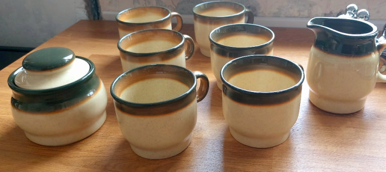 ⭐️Vintage Polish Pruszkow Porcelain Cups/Milkjug / Sugar pot