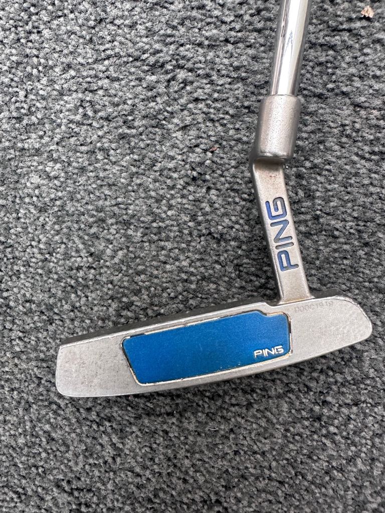 Ping G2i Anser right hand 35 inch Putter steel shaft with Mid-Size Golf 