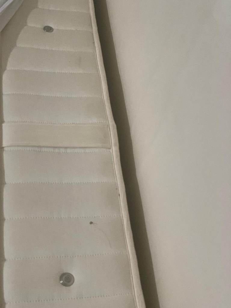 King size and single mattress 