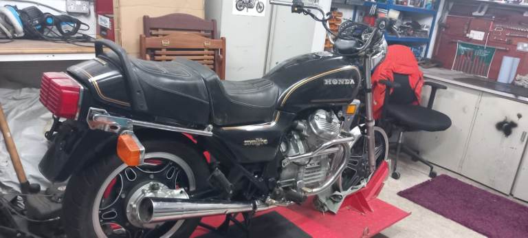 Honda GL500 Silverwing - Restoration project