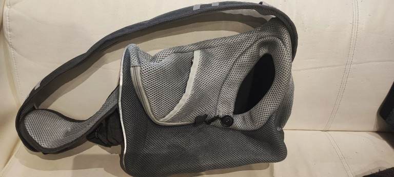 Pet carrier 
