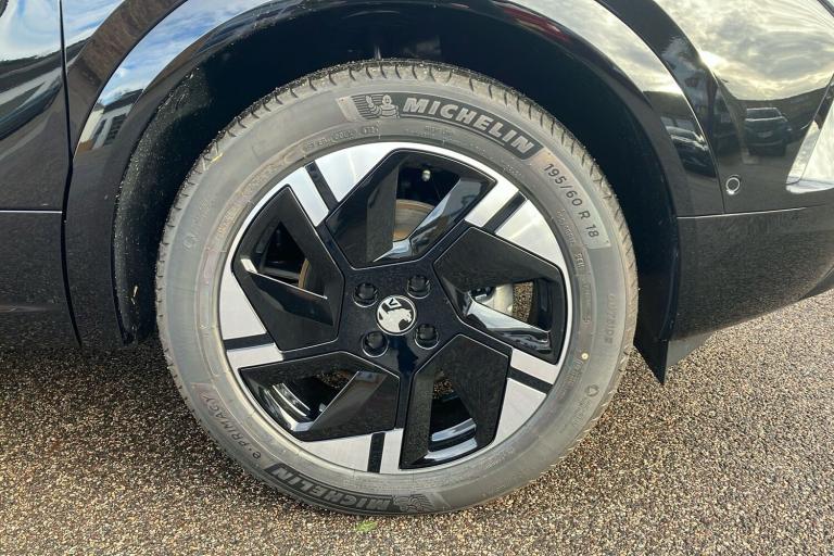  Vauxhall Mokka Electric 54kwh Ultimate Suv 5dr Electric Auto 156 Ps Electric