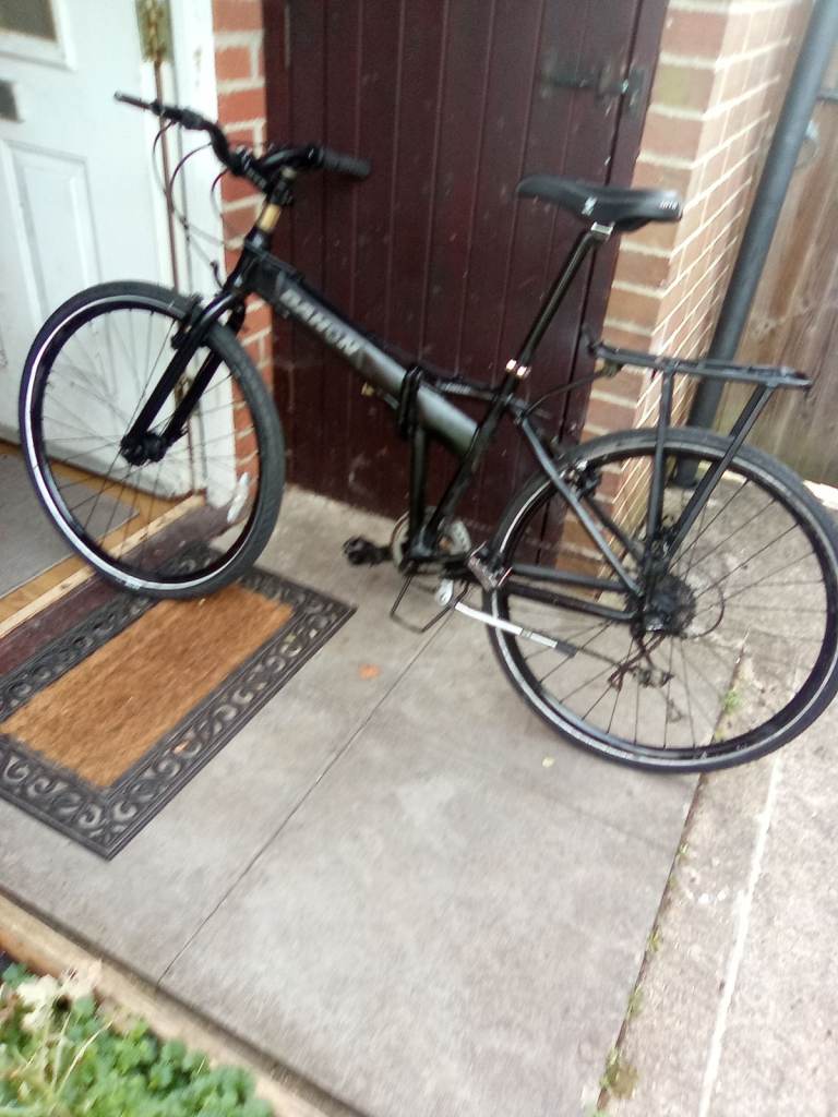 DAHON 'Jack' Folding Bike - Black Commuter Cycle with Rack