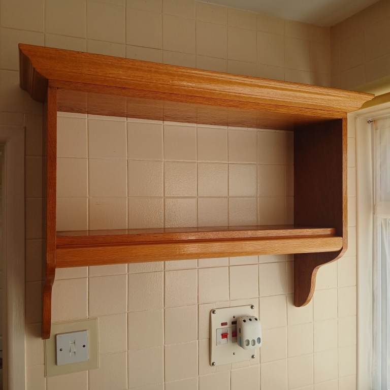 WALL MOUNTED WOOD SHELF CABINET +FREE COOKING  SAUCE PANS 