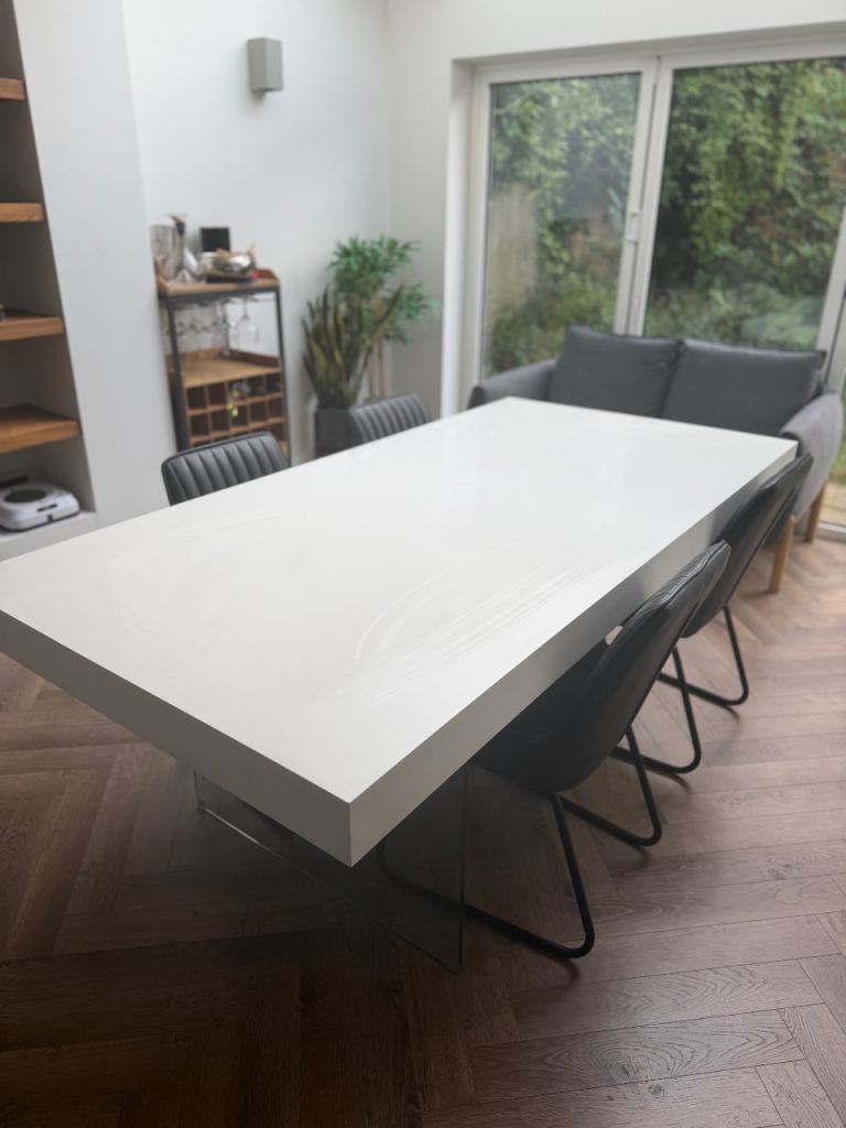 Danetti Aria White Oak & Glass 8 Seater